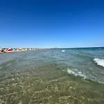 Apartment De 47m² Avec Terrasse Face A La Mer, 6 Personnes - Fr-1-472a-226